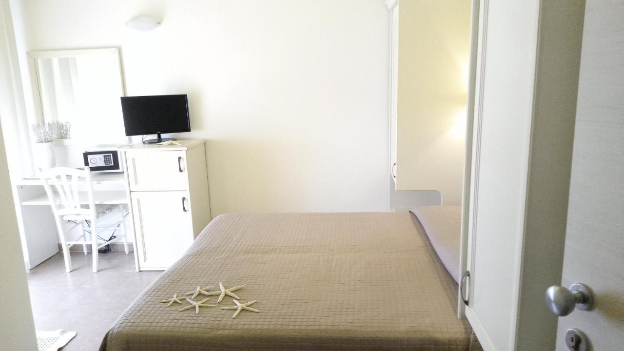 Hotel Philadelphia Каттолика Экстерьер фото