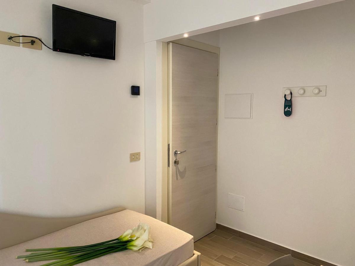 Hotel Philadelphia Каттолика Экстерьер фото