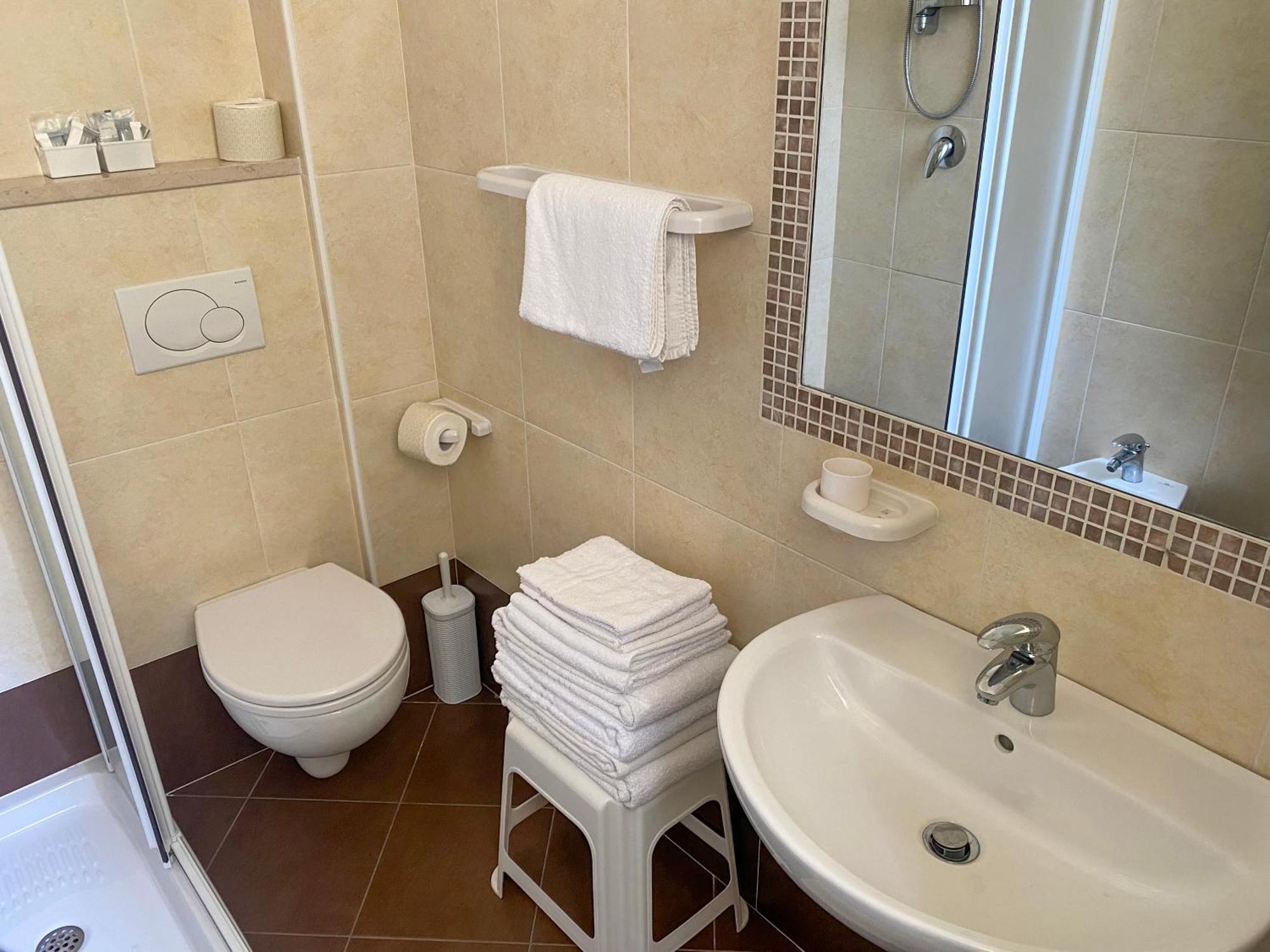 Hotel Philadelphia Каттолика Номер фото