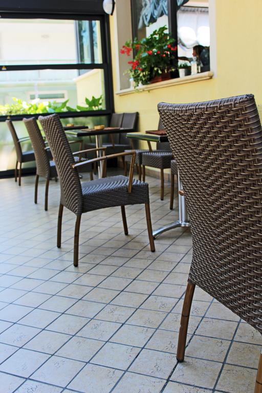 Hotel Philadelphia Каттолика Экстерьер фото